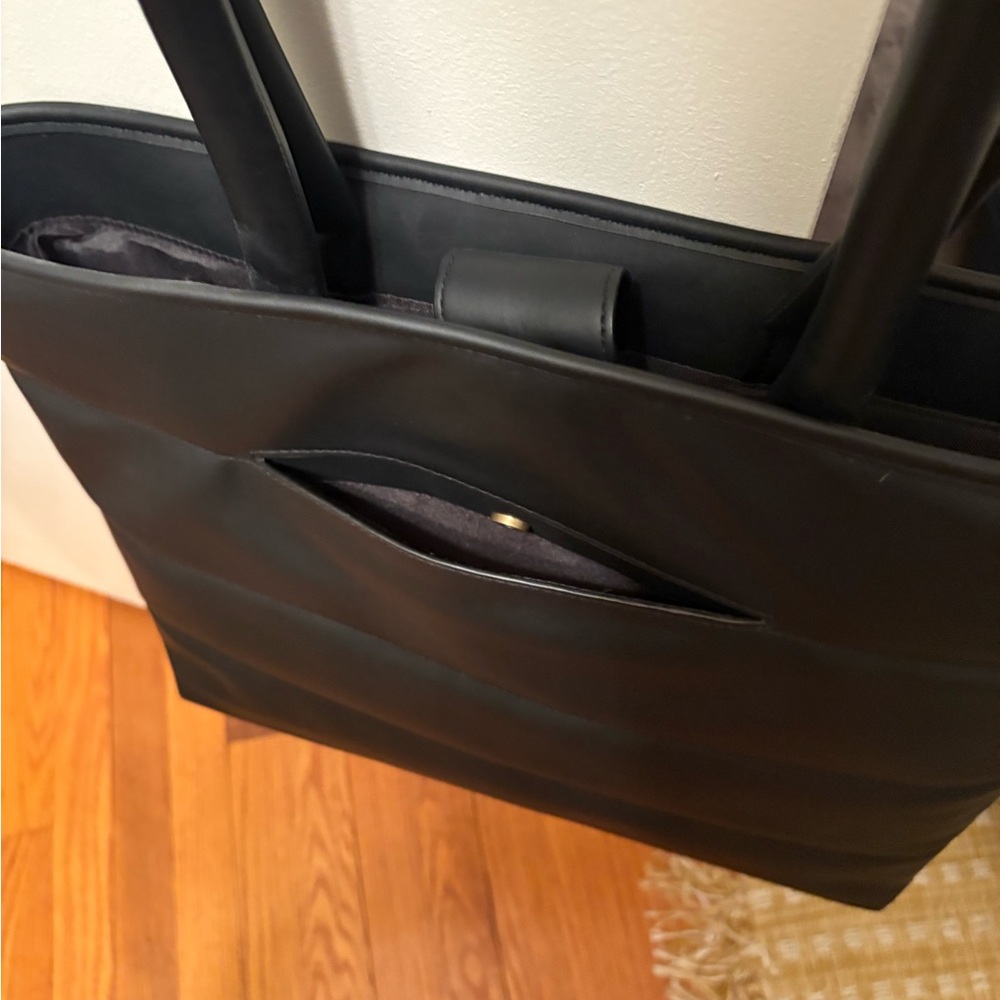 Universal Thread Black Quilted Tote - image 6